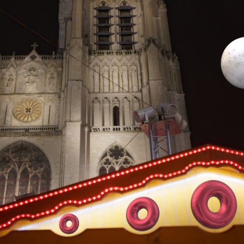 Près de la cathédrale de Sens, n° 2