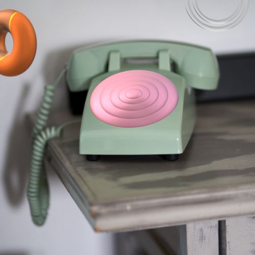 Le téléphone vert d'eau n°1